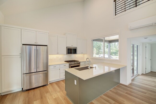 Photo - 2bd/1.75ba Kirkland House
