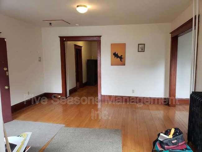Photo - 322 Pearl St