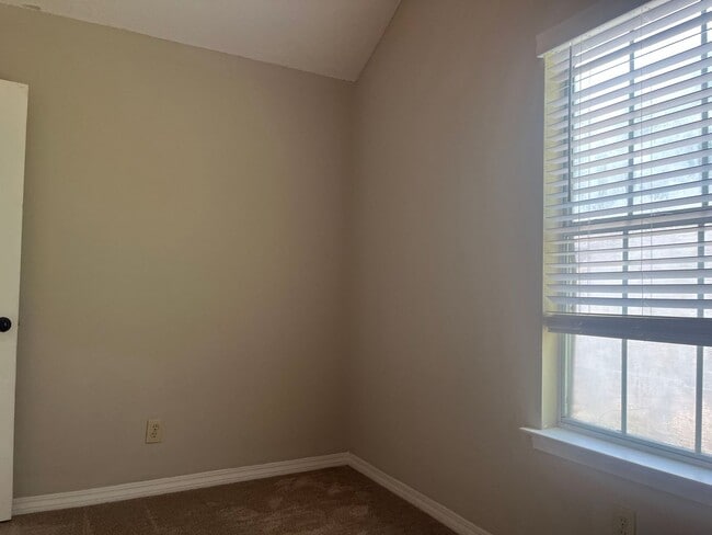 Photo - 600C Unit 600 Cheshire Lane