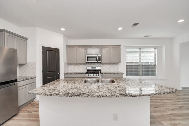 Photo - 20230 Creekdale Bend Dr