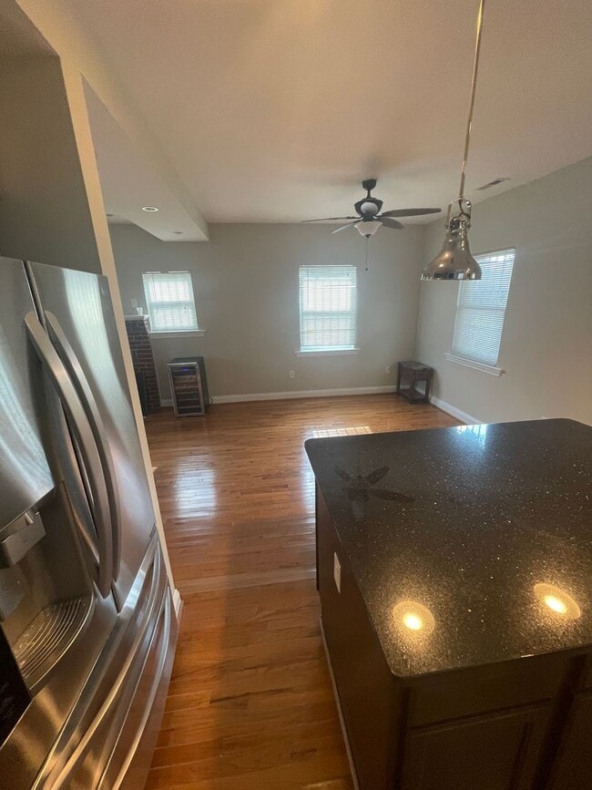 Photo - Beautiful 2bd 3.5  bath in Marshall Heights