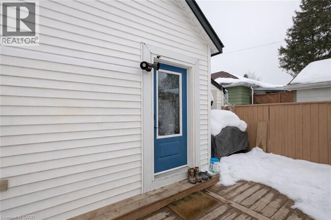 Photo - 229 Guelph Ave