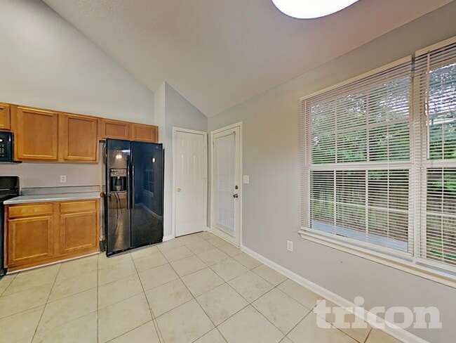 Building Photo - 161 Kentwood Springs Dr