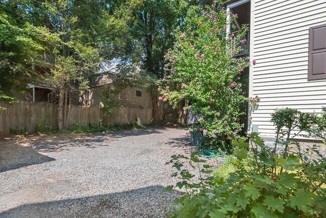 Photo - 50-52-52 Hobson St Unidad 1