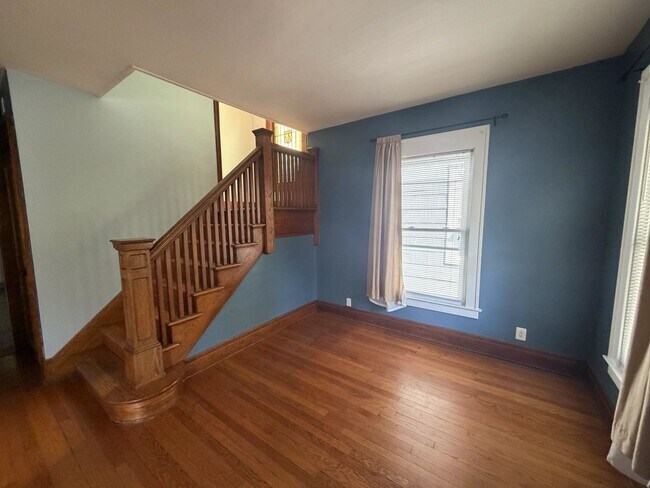 504 Bryant Ave Unit 1