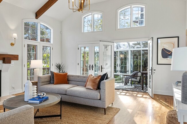 Photo - 344 Summit Ave