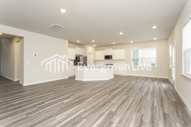 Photo - 5603 Hydrangea St