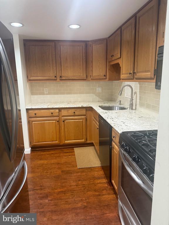 Photo - 76 Old Forge Crossing