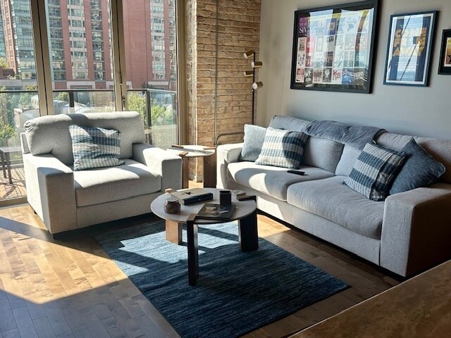 Photo - 445 E Illinois St Unidad 6404