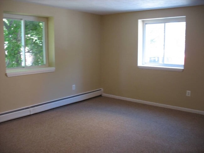 Photo - 1577 Commonwealth Ave