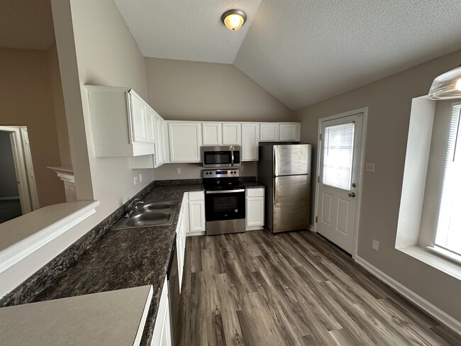 Photo - 3812 Clarion Dr