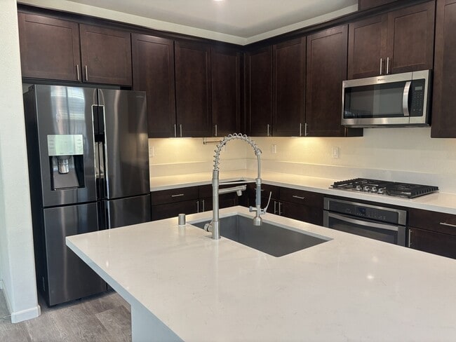 Photo - 5558 Kennedy Pl