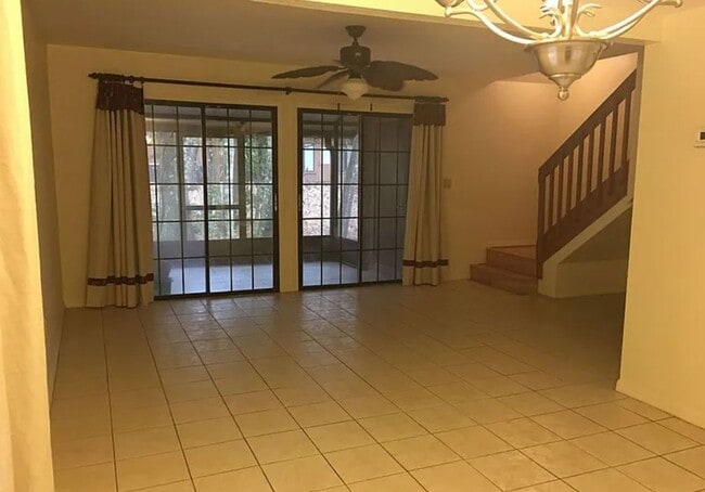 Building Photo - 3/3 In Rockwood Villas Rental