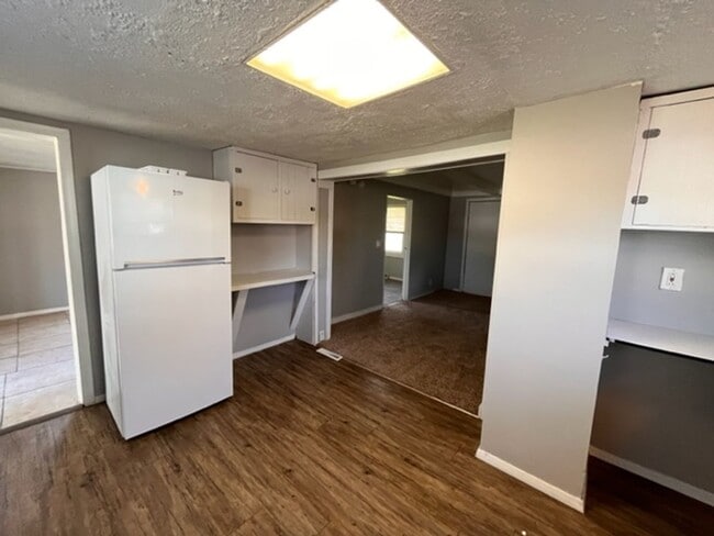 Photo - 1 Bedroom Home in Davenport, IA