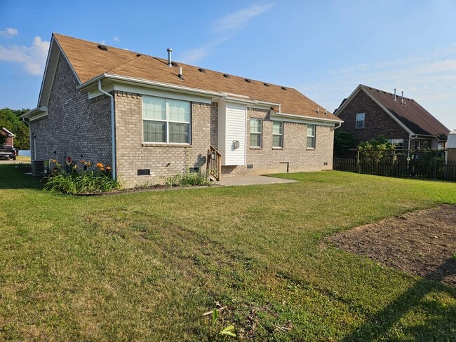 Photo - 403 Persimmon Dr