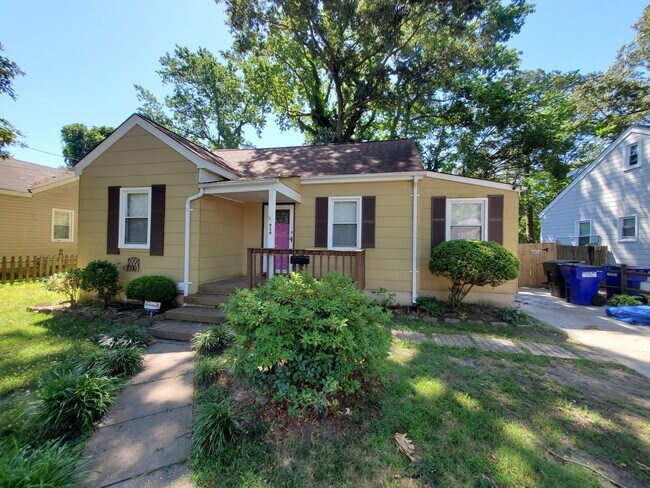 Photo - 959 Winward Rd