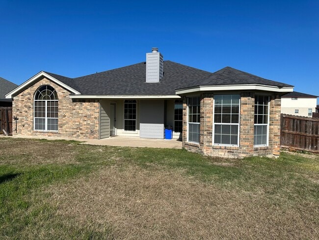 Photo - 2501 Lindsey Dr