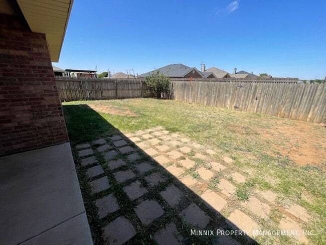 Photo - 5526 108th St