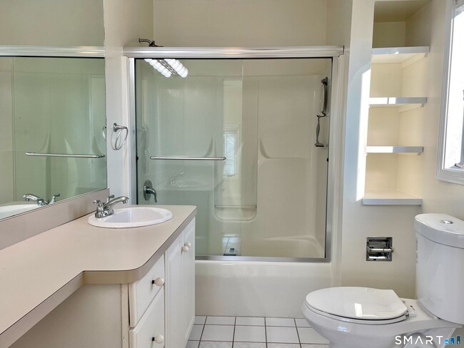 Photo - 283 Cosey Beach Ave