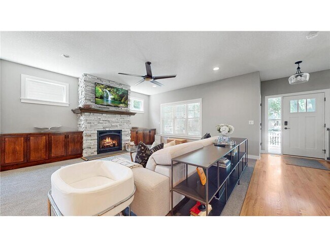 Photo - 3912 Quail Ave N