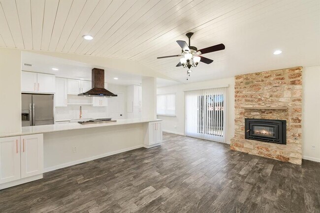 Photo - 7202 Teaberry Dr