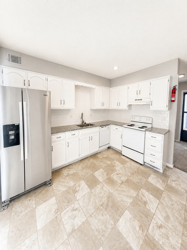Photo - 500 Sky Vue Dr