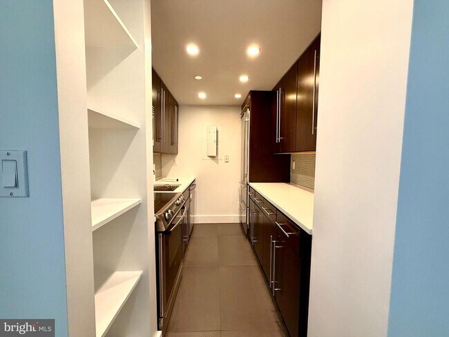 Photo - 1318 22nd St NW Unidad 203