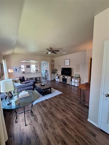 Building Photo - 1809 Prairie View Dr Rental