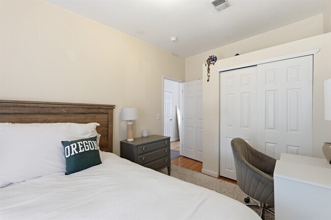 Photo - 56 Madison St Unit 3