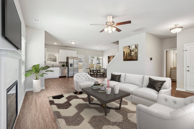 Photo - College Manor-2