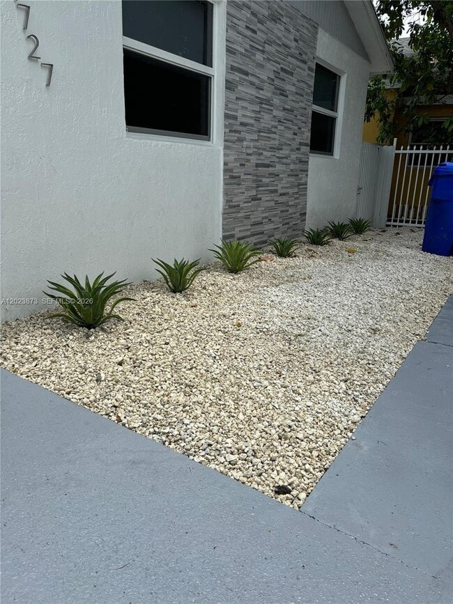 Photo - 4727 NW 5th Ave