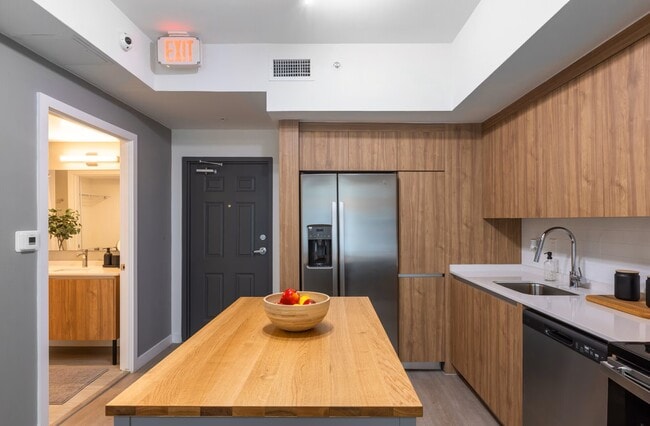 Photo - 295 NW 157th St Unidad A1