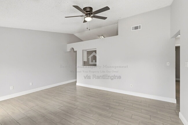 Photo - 1950 Bonneville Dr