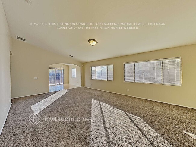 Photo - 5421 W Grove St