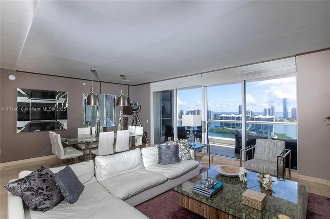 Building Photo - 6000 Island Blvd Unit APT 2602