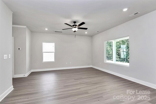 Photo - 7019 Jerimoth Dr