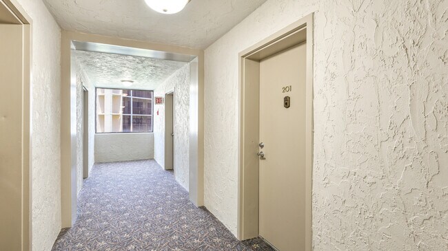 Photo - 6116 43rd St W