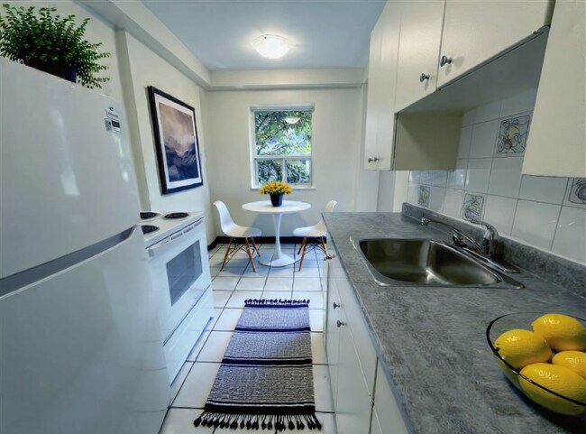 Photo - Oakburn Apartments