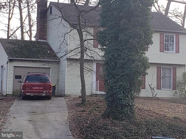 Photo - 405 Trimble Rd