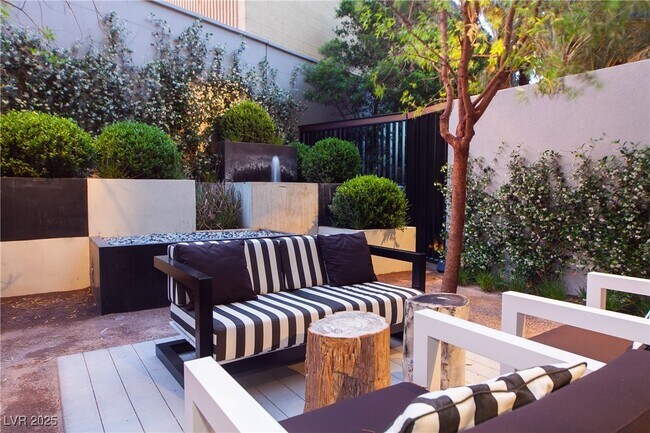 Photo - 4471 Dean Martin Dr Unit 1607