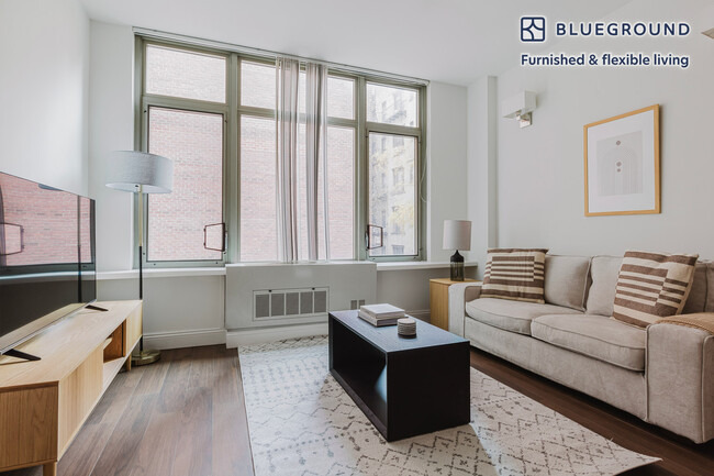 Building Photo - 266 3rd Ave Rental
