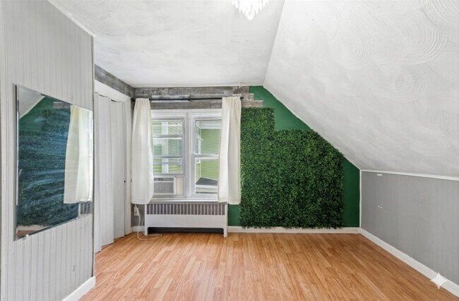 Photo - 26 Whipple Ave