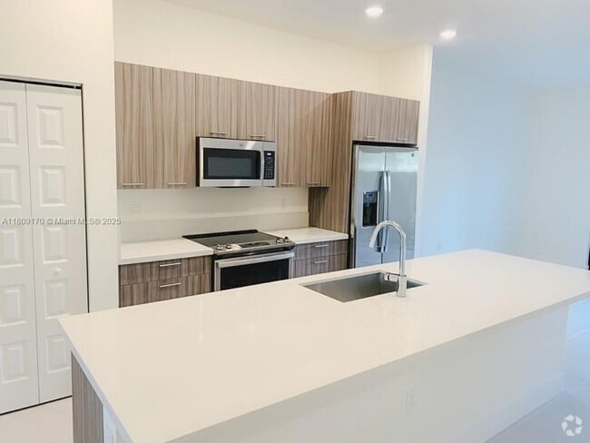 Building Photo - 8151 NW 104th Ave Rental