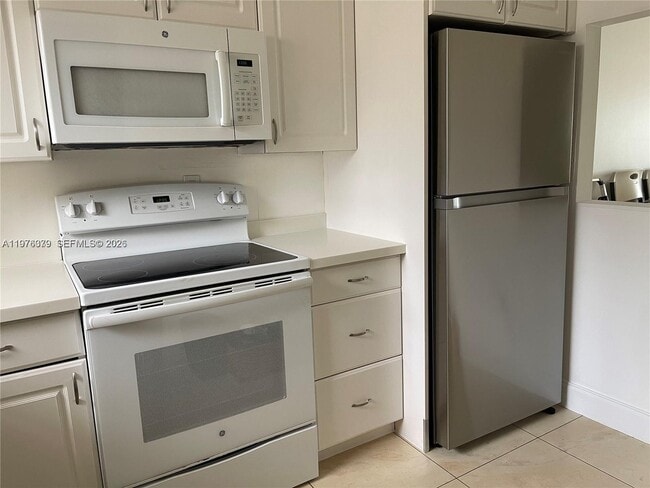 Photo - 1250 Lincoln Rd Unit 506