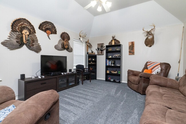 Building Photo - 8733 Shadow Trace Dr Unit SI ID1575043P