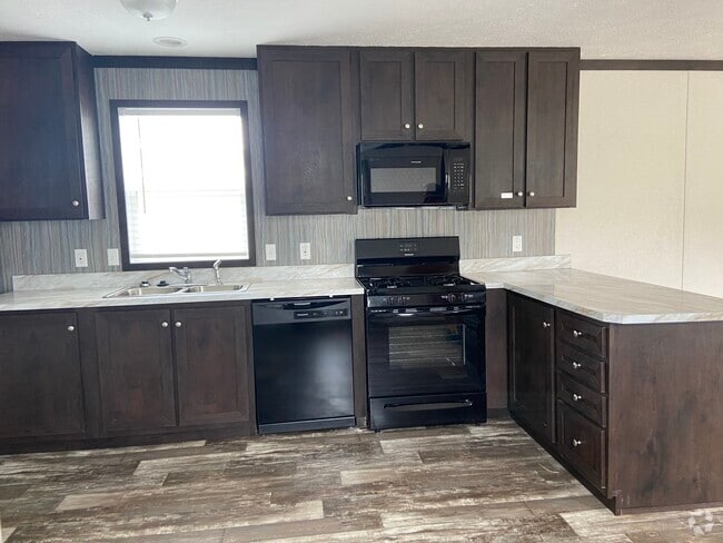 Building Photo - 176 Birch Rental