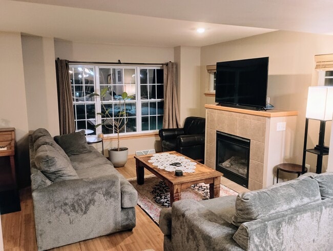 Photo - 7131 Discovery Ln