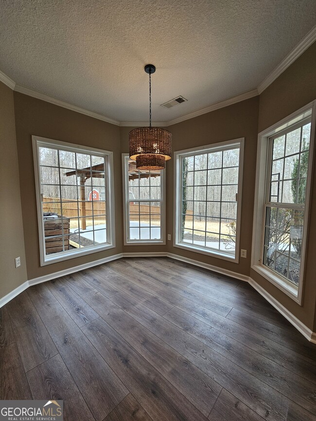 Photo - 31 Ridgeview Dr