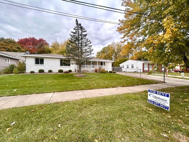 Building Photo - 4311-4313 Dawes Court SE Unit 4313 Dawes Ct SE