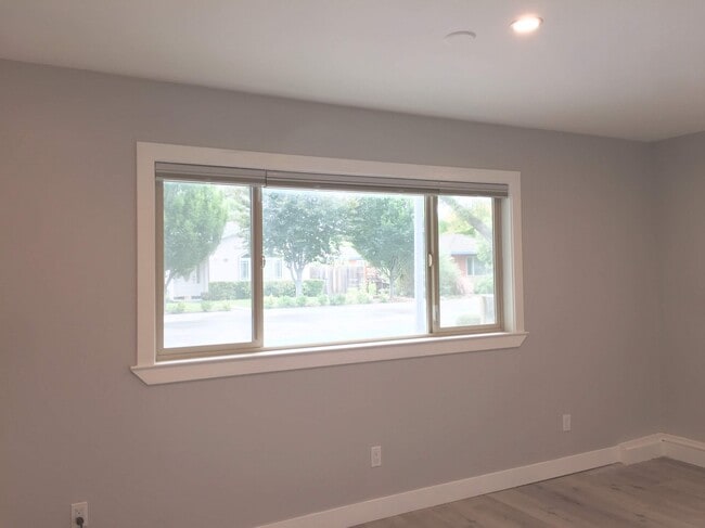 Photo - 841 Seale Ave